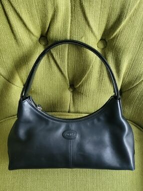 Tod's Vintage Black Leather Curved-Top Shoulder Bag